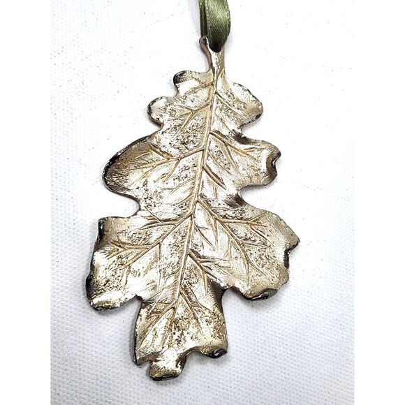 Metallic Oak Leaf Hanging Ornament Hand Cast Metal Silver Tone Decor Nature - Picture 6 of 6